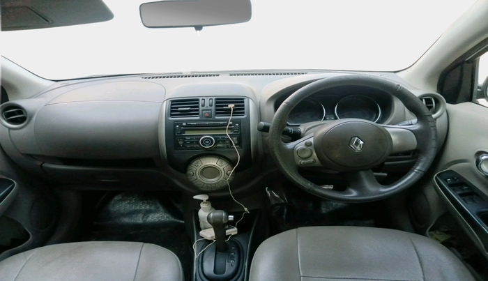 2013 Renault Scala RXZ PETROL AT, Petrol, Automatic, 81,724 km, interior