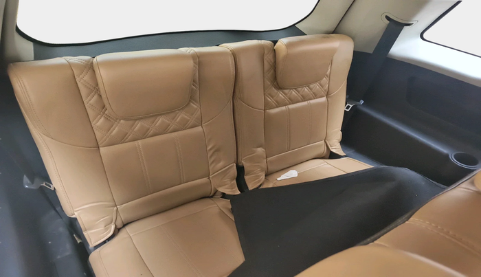 2019 Mahindra XUV500 W11, Diesel, Manual, 81,083 km, interior