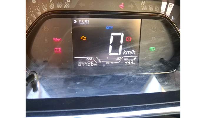 2022 Tata NEXON XM SUNROOF PETROL, Petrol, Manual, 84,426 km, interior