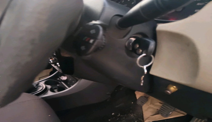 2013 Renault Duster 85 PS RXL DIESEL, Diesel, Manual, 1,40,922 km, interior