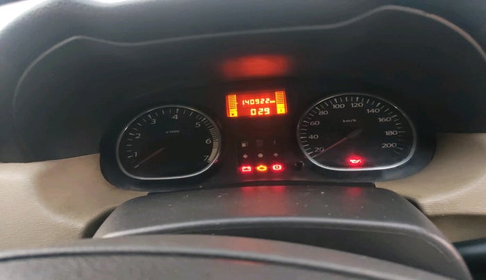 2013 Renault Duster 85 PS RXL DIESEL, Diesel, Manual, 1,40,922 km, interior