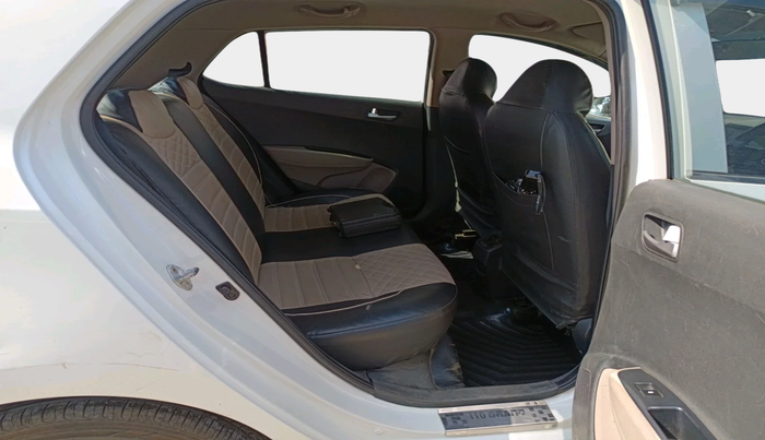 2016 Hyundai Grand i10 SPORTZ 1.2 KAPPA VTVT, Petrol, Manual, 64,883 km, interior