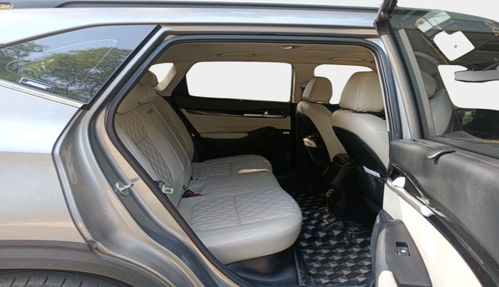 2019 KIA SELTOS HTX PLUS 1.5 DIESEL, Diesel, Manual, 1,55,965 km, interior