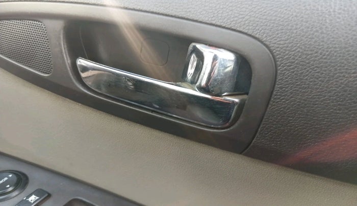 2011 Hyundai i20 SPORTZ 1.2, Petrol, Manual, 1,68,750 km, interior