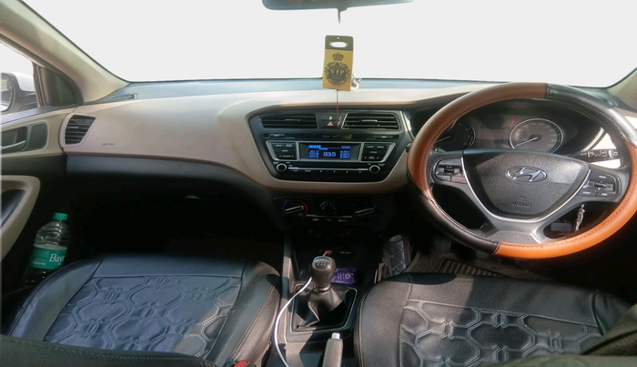 2017 Hyundai Elite i20 SPORTZ 1.2, Petrol, Manual, 1,18,690 km, interior