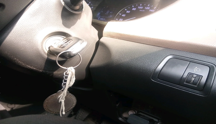 2017 Hyundai Elite i20 SPORTZ 1.2, Petrol, Manual, 1,18,690 km, interior