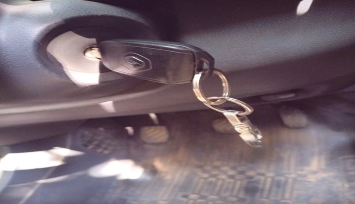 2016 Renault Kwid RXT 0.8, Petrol, Manual, 85,635 km, interior