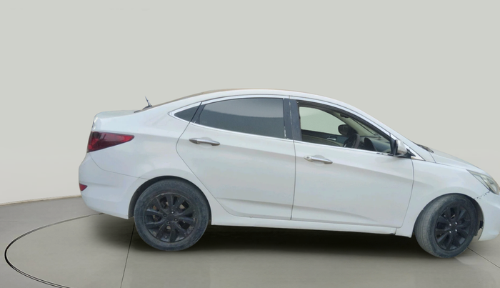 2014 Hyundai Verna FLUIDIC 1.6 CRDI SX, Diesel, Manual, 1,38,445 km, exterior