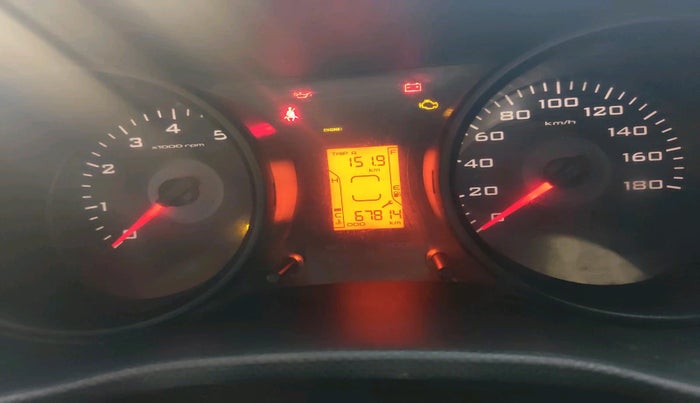 2015 Mahindra TUV300 T6 PLUS, Diesel, Manual, 67,814 km, interior