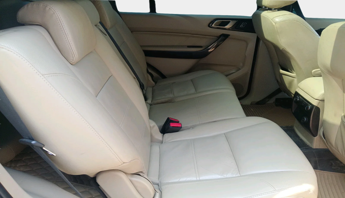 2019 Ford Endeavour TITANIUM PLUS 3.2 4X4 AT SUNROOF, Diesel, Automatic, 1,10,628 km, interior