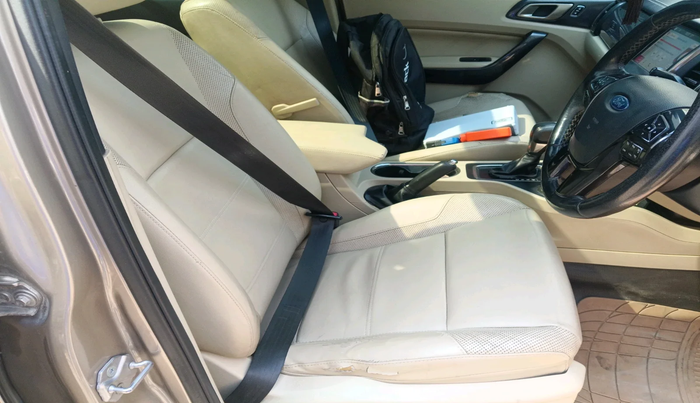 2019 Ford Endeavour TITANIUM PLUS 3.2 4X4 AT SUNROOF, Diesel, Automatic, 1,10,628 km, interior