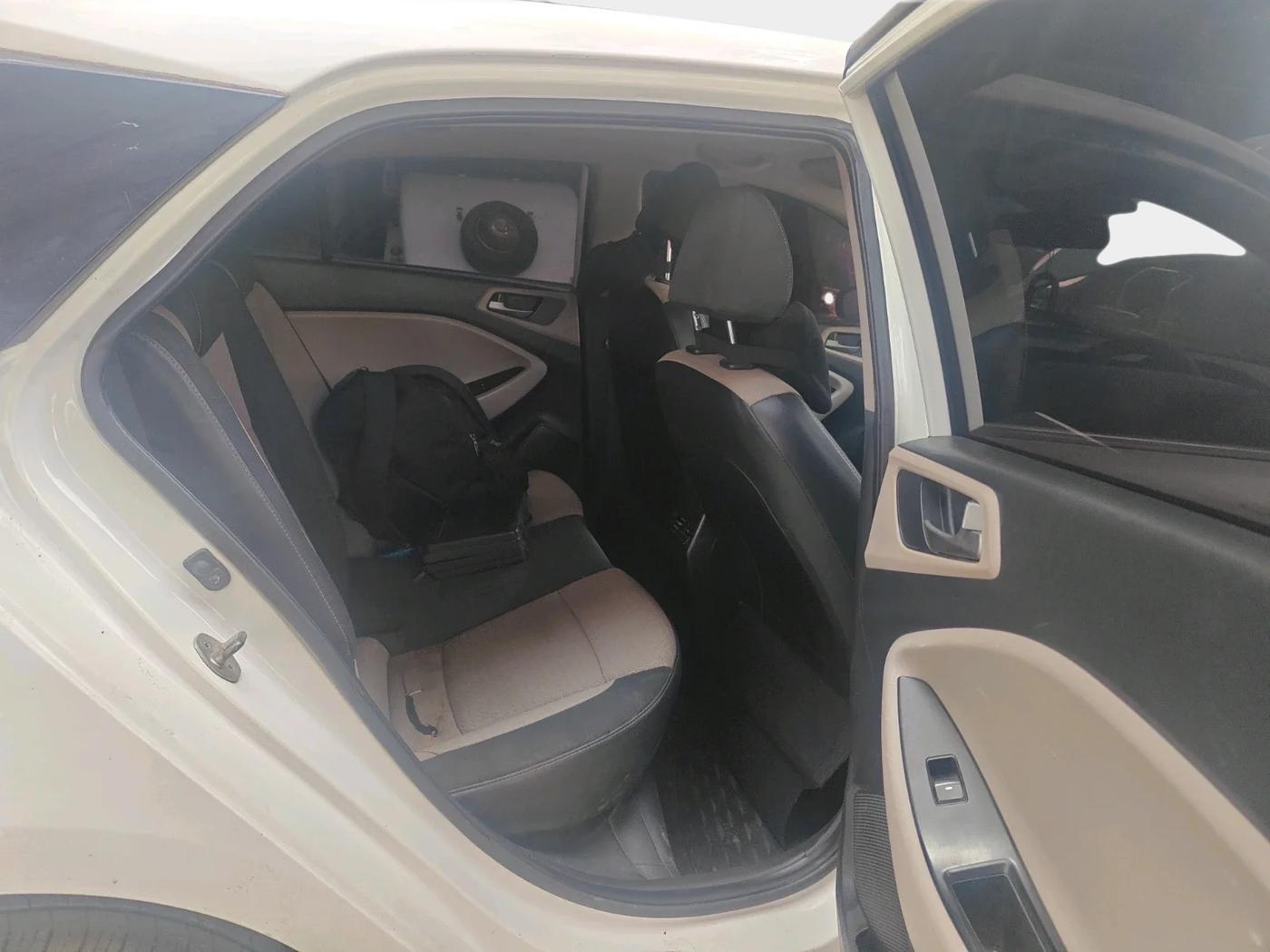 2017 Hyundai Elite i20 MAGNA EXECUTIVE 1.2, Petrol, Manual, 3,95,000 km, interior