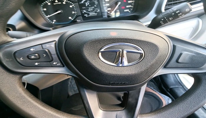 2023 Tata ALTROZ XMA Plus (S) DCT, Petrol, Automatic, 30,295 km, interior