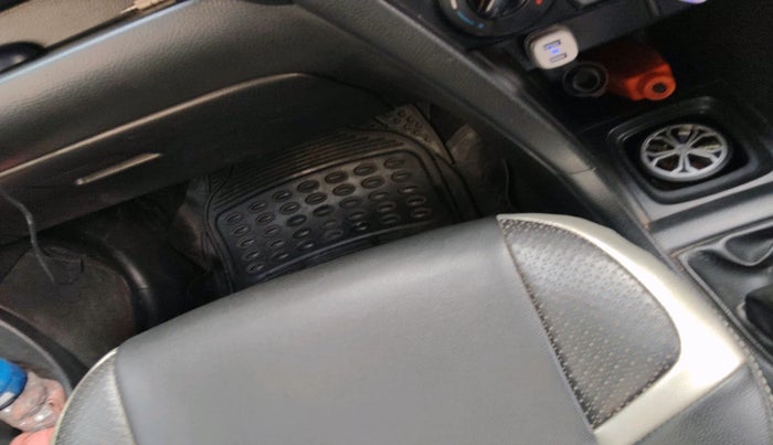 2016 Maruti Swift VXI, Petrol, Manual, 60,706 km, interior