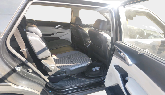 2022 KIA CARENS PRESTIGE PLUS 1.5 DIESEL 7 STR, Diesel, Manual, 1,01,820 km, interior