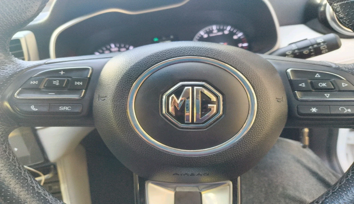 2022 MG ASTOR STYLE 1.5 MT, Petrol, Manual, 25,500 km, interior