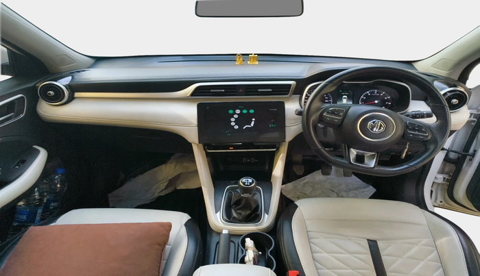 2022 MG ASTOR STYLE 1.5 MT, Petrol, Manual, 25,500 km, interior