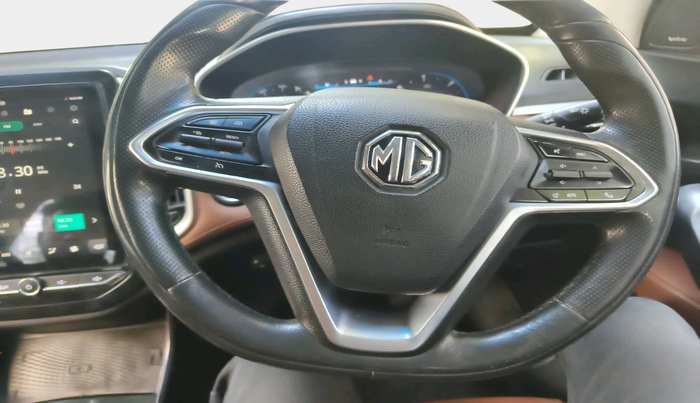 2022 MG HECTOR PLUS SHARP 2.0 DIESEL TURBO MT 6-STR, Diesel, Manual, 1,13,935 km, interior