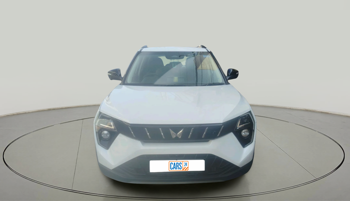 2024 Mahindra XUV 3XO AX5L 1.2 TGDi AT, Petrol, Automatic, 32,915 km, exterior