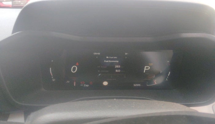 2024 Mahindra XUV 3XO AX5L 1.2 TGDi AT, Petrol, Automatic, 32,915 km, interior