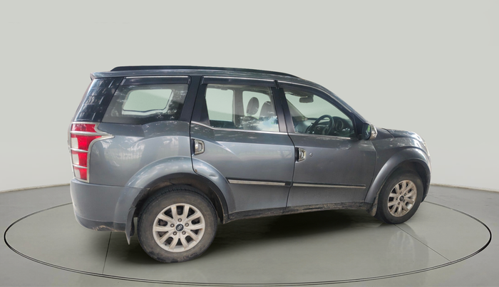 2016 Mahindra XUV500 W10 AWD, Diesel, Manual, 87,178 km, exterior