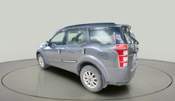 2016 Mahindra XUV500 W10 AWD, Diesel, Manual, 87,178 km, exterior