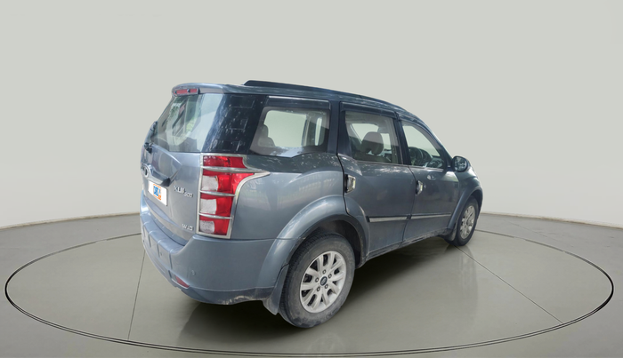 2016 Mahindra XUV500 W10 AWD, Diesel, Manual, 87,178 km, exterior