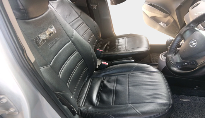 2013 Hyundai Grand i10 SPORTZ 1.2 KAPPA VTVT, Petrol, Manual, 1,14,048 km, interior