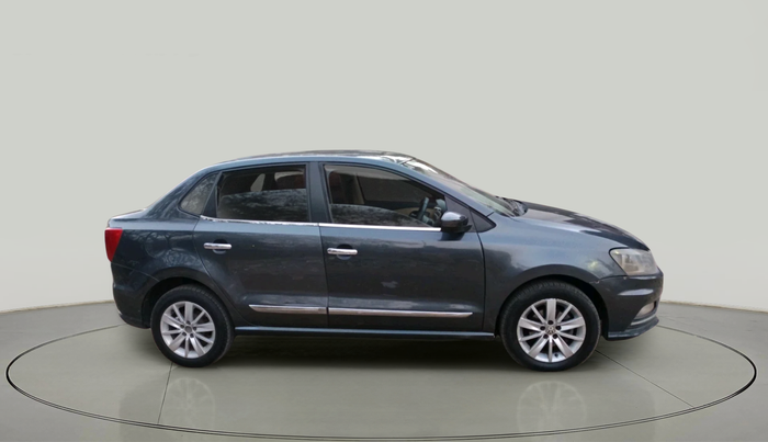 2016 Volkswagen Ameo HIGHLINE1.5L, Diesel, Manual, 1,12,322 km, exterior