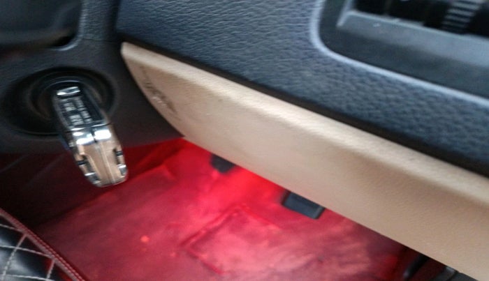 2016 Volkswagen Ameo HIGHLINE1.5L, Diesel, Manual, 1,12,322 km, interior