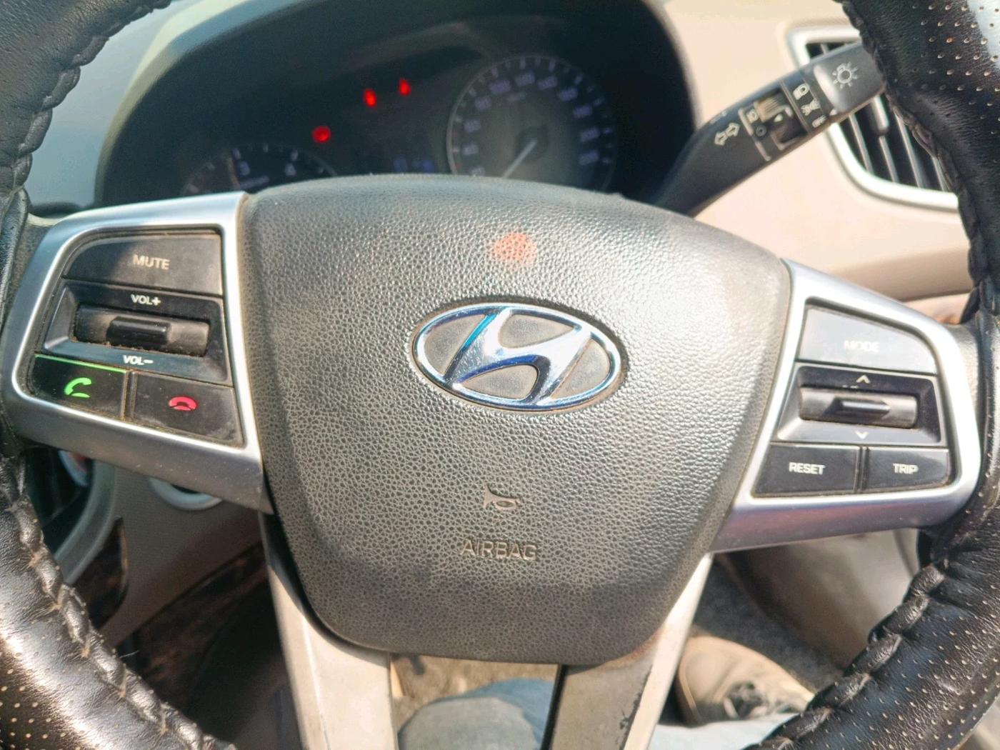 2016 Hyundai Creta SX PLUS 1.6 DIESEL, Diesel, Manual, 79,882 km, interior