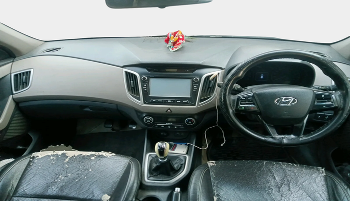 2016 Hyundai Creta SX (O) 1.6 DIESEL, Diesel, Manual, 2,11,979 km, interior