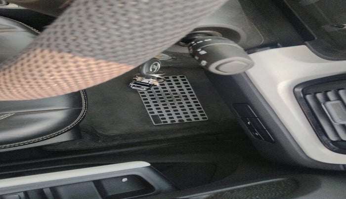 2024 Tata PUNCH PURE MT, Petrol, Manual, 23,499 km, interior