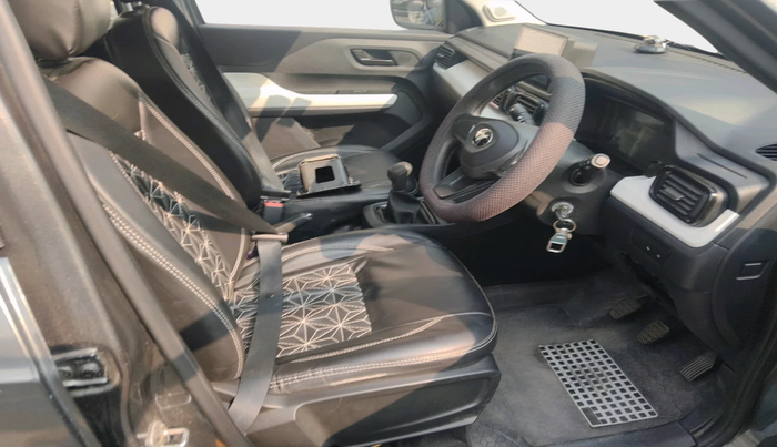 2024 Tata PUNCH PURE MT, Petrol, Manual, 23,499 km, interior