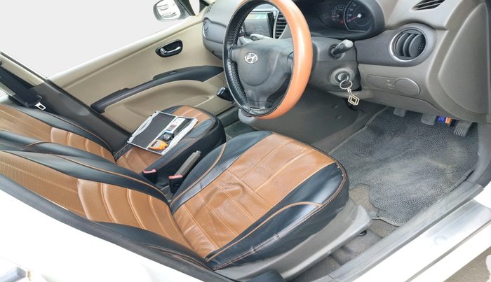 2013 Hyundai i10 MAGNA 1.1, Petrol, Manual, 53,776 km, interior