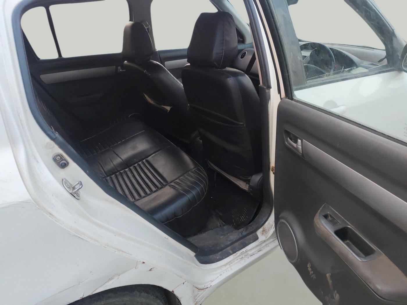 2009 Maruti Swift VDI, Diesel, Manual, 1,86,610 km, interior