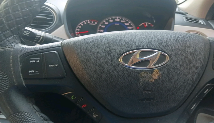 2017 Hyundai Grand i10 SPORTZ (O) 1.2 KAPPA VTVT, Petrol, Manual, 73,989 km, interior