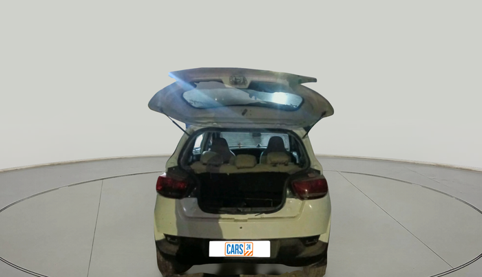 2017 Mahindra Kuv100 K6 D 6 STR, Diesel, Manual, 1,16,291 km, exterior