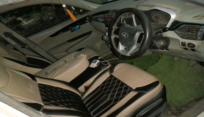 2017 Mahindra Kuv100 K6 D 6 STR, Diesel, Manual, 1,16,291 km, interior