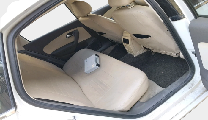 2011 Volkswagen Vento TRENDLINE DIESEL 1.6, Diesel, Manual, 1,13,024 km, interior