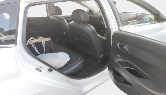 2022 Hyundai NEW I20 MAGNA 1.2 MT, Petrol, Manual, 36,913 km, interior