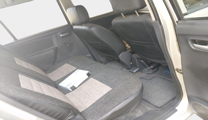 2011 Maruti Wagon R 1.0 LXI, Petrol, Manual, 91,283 km, interior