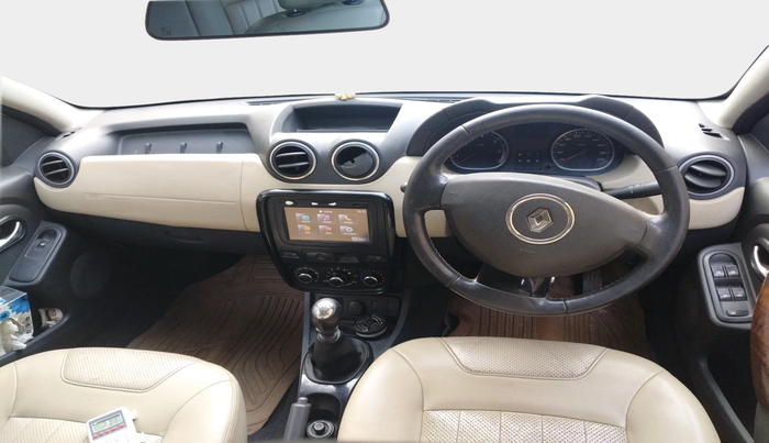2014 Renault Duster 110 PS RXZ 4X4 MT DIESEL, Diesel, Manual, 1,59,383 km, interior