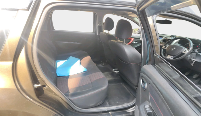 2017 Renault Duster 110 PS RXZ 4X4 MT DIESEL, Diesel, Manual, 1,24,990 km, interior