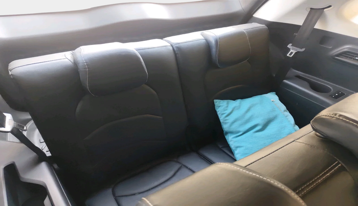 2021 MG HECTOR PLUS SUPER 1.5 PETROL TURBO HYBRID MT 7-STR, Petrol, Manual, 33,213 km, interior