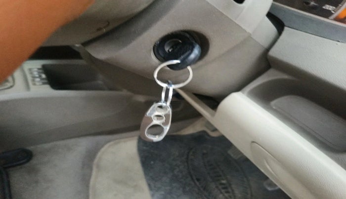 2013 Chevrolet Sail 1.2 LS ABS, Petrol, Manual, 72,317 km, interior