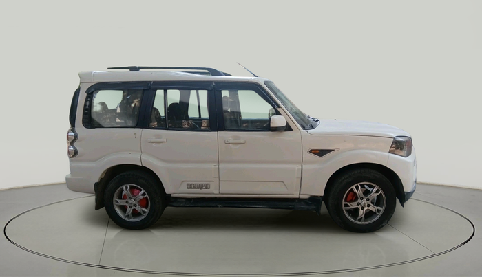 2017 Mahindra Scorpio S6 PLUS, Diesel, Manual, 1,00,000 km, exterior