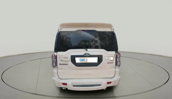 2017 Mahindra Scorpio S6 PLUS, Diesel, Manual, 1,00,000 km, exterior