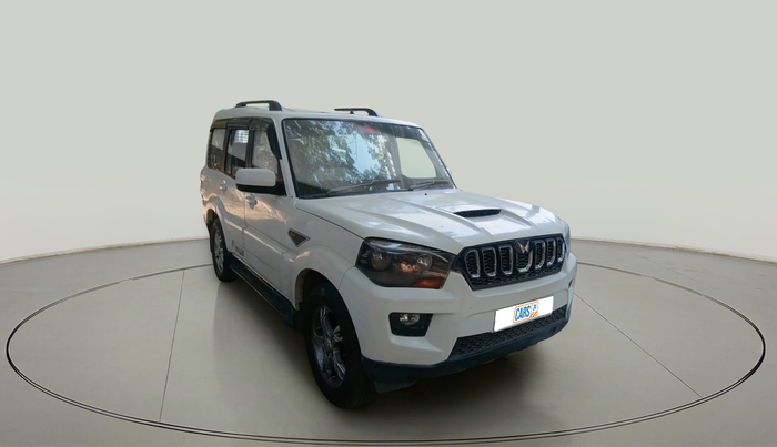 2017 Mahindra Scorpio S6 PLUS, Diesel, Manual, 1,00,000 km, exterior