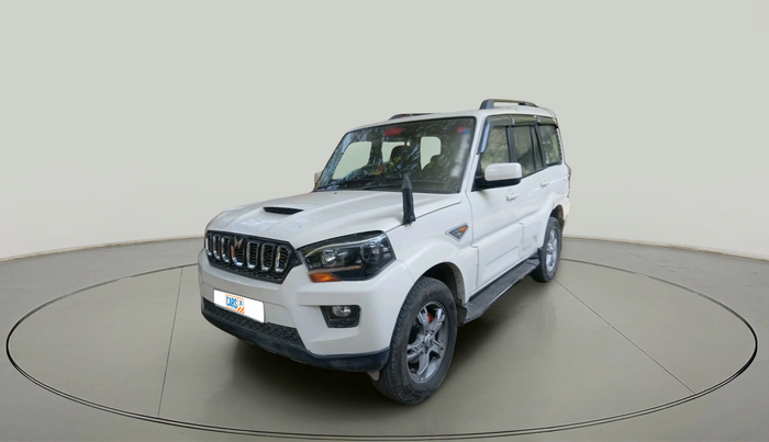 2017 Mahindra Scorpio S6 PLUS, Diesel, Manual, 1,00,000 km, exterior